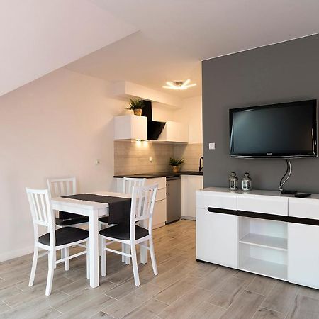 Apartamenty Everysky - Lesny Dom 16 - 18 คาร์ปัตซ์ ภายนอก รูปภาพ