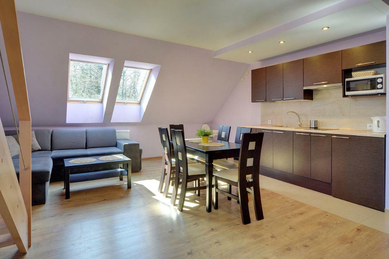 Apartamenty Everysky - Lesny Dom 16 - 18 คาร์ปัตซ์ ภายนอก รูปภาพ