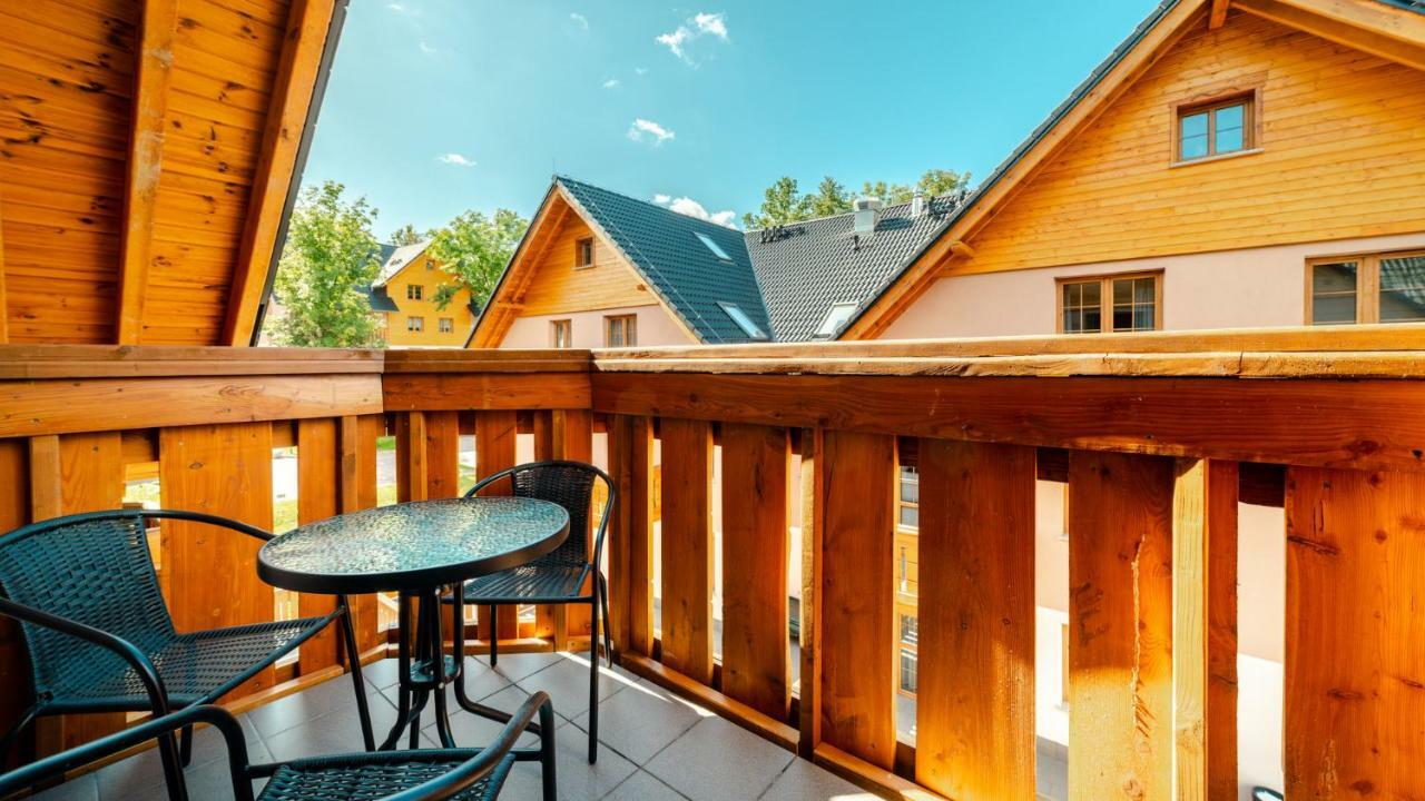 Apartamenty Everysky - Lesny Dom 16 - 18 คาร์ปัตซ์ ภายนอก รูปภาพ
